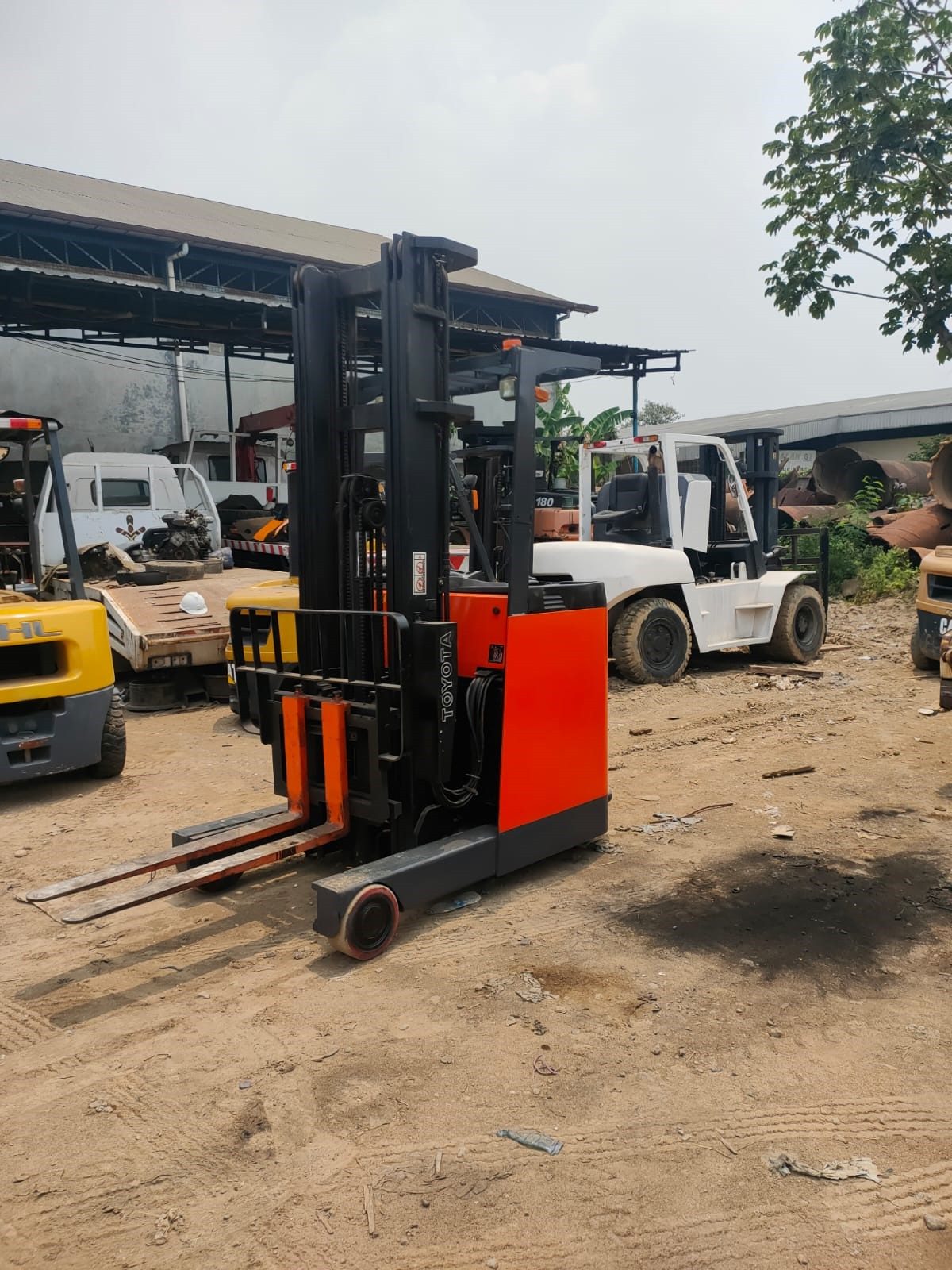 Sewa Forklift Elektrik Jabodetabek